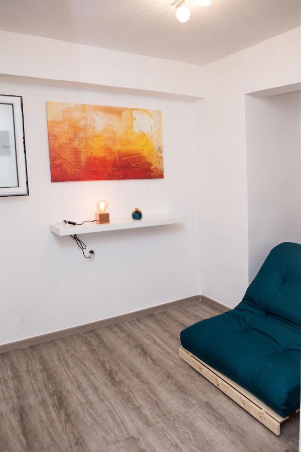 Apartment Stylish, Comfortable, Basement Loft-like With Amenities