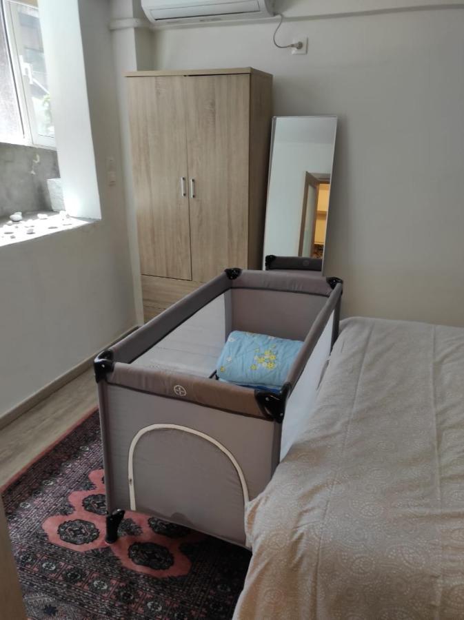 Stylish, Comfortable, Basement Loft-like With Amenities *