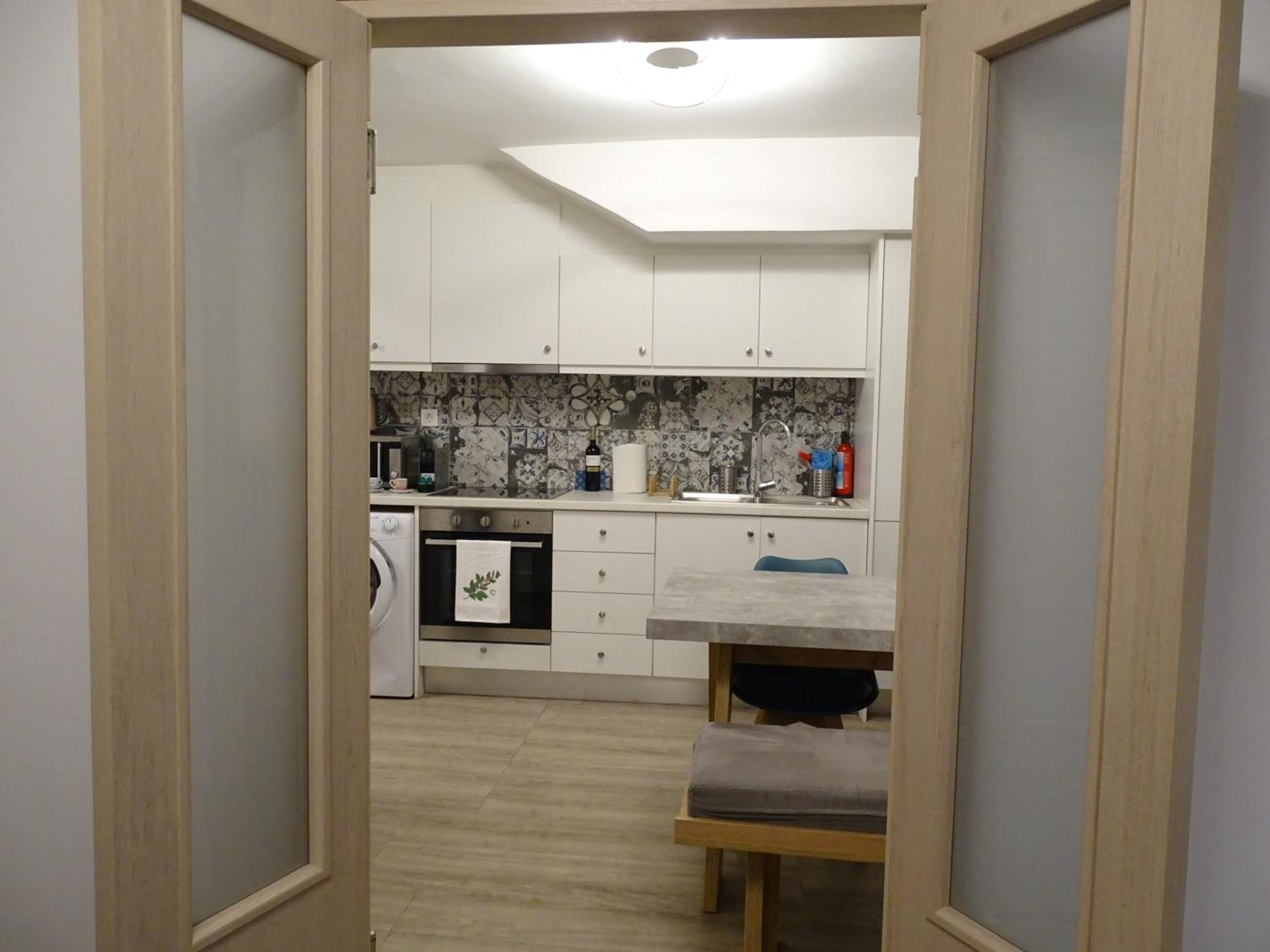 Stylish, Comfortable, Basement Loft-like With Amenities Apartamento Atenas